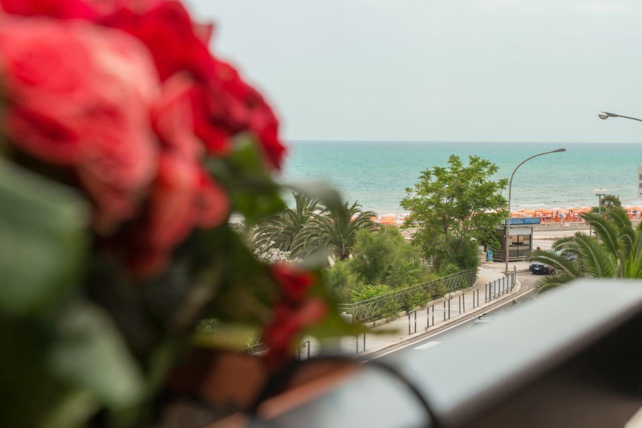 A Un Passo Dal Mare Bed & Breakfast Vieste Luaran gambar